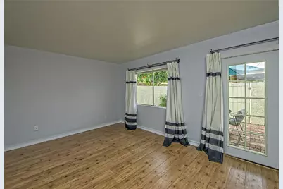 8510 N Central Avenue #Unit 19, Phoenix, AZ 85020 - Photo 3