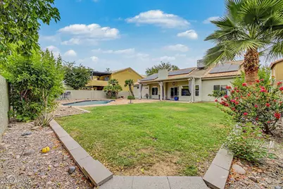 4445 W Fallen Leaf Lane, Glendale, AZ 85310 - Photo 23