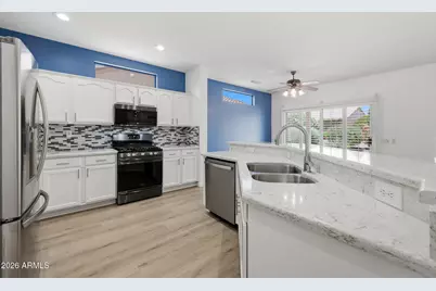 18375 N Avalon Lane, Surprise, AZ 85374 - Photo 5