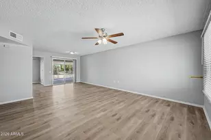 10025 W Coggins Dr, Sun City, AZ 85351 - Photo 7