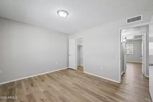10025 W Coggins Dr, Sun City, AZ 85351 - Photo 21