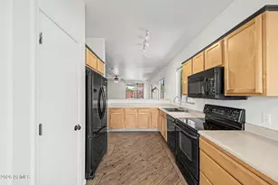 13578 W Post Dr, Surprise, AZ 85374 - Photo 7