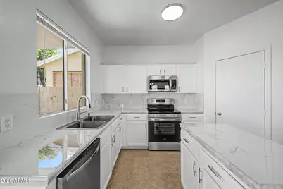 12010 W Belmont Drive, Avondale, AZ 85323 - Photo 9