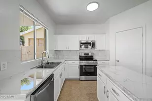 12010 W Belmont Dr, Avondale, AZ 85323 - Photo 9