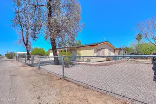 10631 N Hualapai Dr, Casa Grande, AZ 85122 - Photo 3