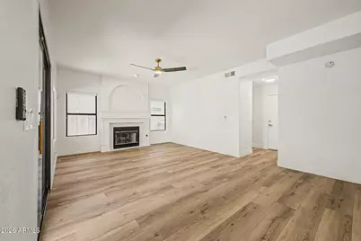 17035 N 43rd Place, Phoenix, AZ 85032 - Photo 9