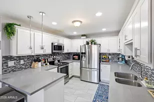 2052 W Marlette Ave, Phoenix, AZ 85015 - Photo 9