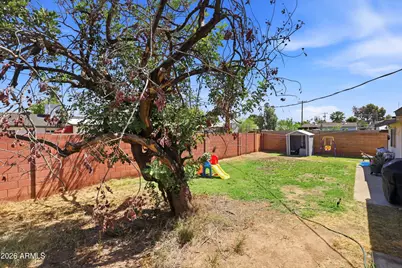 2052 W Marlette Avenue, Phoenix, AZ 85015 - Photo 23
