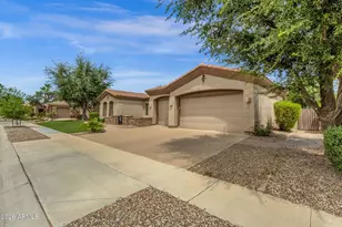 4576 E Cavalry Dr, Gilbert, AZ 85297 - Photo 3