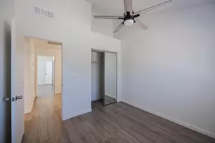 7801 N 44th Dr, Glendale, AZ 85301 - Photo 17