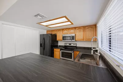 7801 N 44th Drive #1030, Glendale, AZ 85301 - Photo 11
