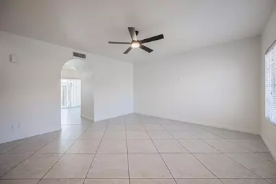7801 N 44th Drive #1030, Glendale, AZ 85301 - Photo 3