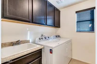 12057 W Rowel Road, Peoria, AZ 85383 - Photo 9