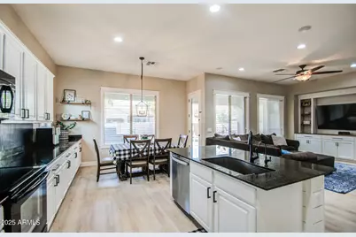 2552 E Redwood Place, Chandler, AZ 85286 - Photo 7