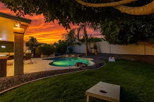 548 W Michelle Dr, Phoenix, AZ 85023 - Photo 23