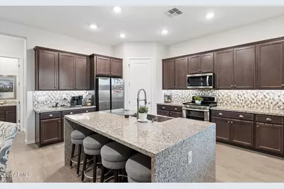 8435 S 22nd Drive, Phoenix, AZ 85041 - Photo 3