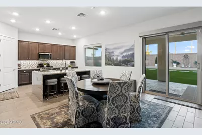 8435 S 22nd Drive, Phoenix, AZ 85041 - Photo 3