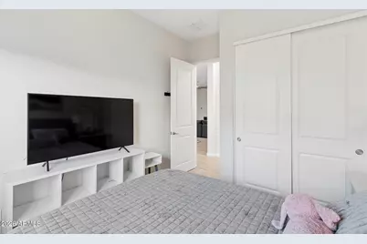 8435 S 22nd Drive, Phoenix, AZ 85041 - Photo 27