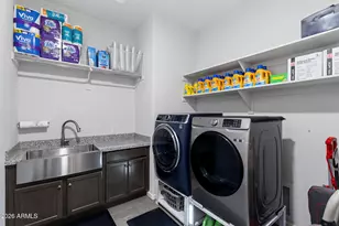 8435 S 22nd Dr, Phoenix, AZ 85041 - Photo 21
