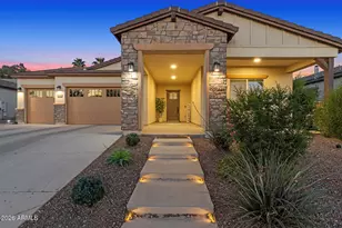 8435 S 22nd Dr, Phoenix, AZ 85041 - Photo 7
