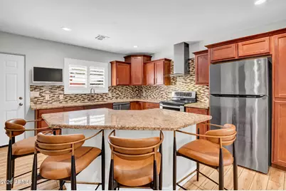 2405 N 27th Place, Phoenix, AZ 85008 - Photo 13