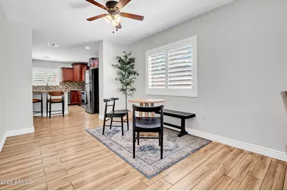 2405 N 27th Place, Phoenix, AZ 85008 - Photo 9