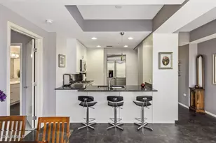 7161 E Rancho Vista Dr, Scottsdale, AZ 85251 - Photo 11