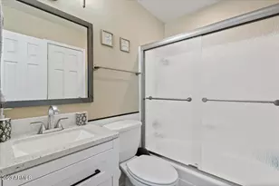 1014 W Angela Dr, Phoenix, AZ 85023 - Photo 11