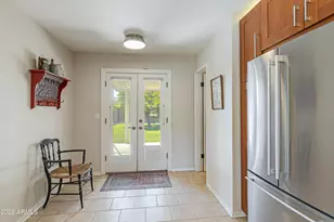 3721 E Clarendon Ave, Phoenix, AZ 85018 - Photo 21