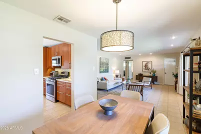 3721 E Clarendon Avenue, Phoenix, AZ 85018 - Photo 13