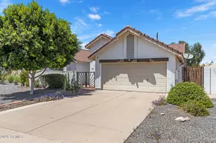 1970 E Sunburst Ln, Tempe, AZ 85284 - Photo 1