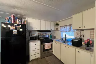 19225 N Cave Creek Rd, Phoenix, AZ 85024 - Photo 11