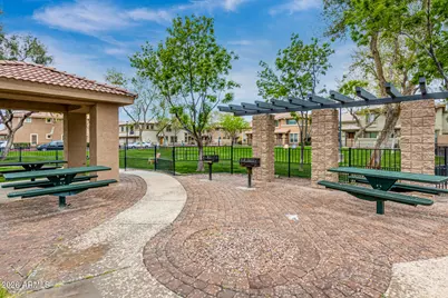 1225 N 36th Street #1051, Phoenix, AZ 85008 - Photo 9