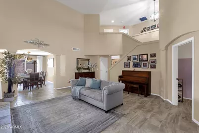 15652 W Calavar Road, Surprise, AZ 85379 - Photo 11