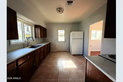 264 N Chisholm Avenue, Miami, AZ 85539 - Photo 9