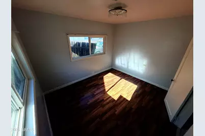 264 N Chisholm Avenue, Miami, AZ 85539 - Photo 17