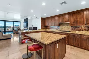 7181 E Camelback Rd, Scottsdale, AZ 85251 - Photo 9