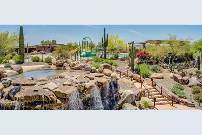 1826 W Fetlock Trail, Phoenix, AZ 85085 - Photo 31