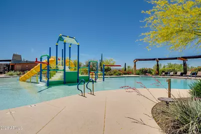 1826 W Fetlock Trail, Phoenix, AZ 85085 - Photo 33