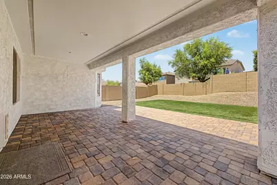 1826 W Fetlock Trail, Phoenix, AZ 85085 - Photo 27