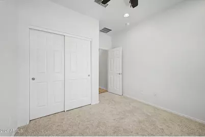 1826 W Fetlock Trail, Phoenix, AZ 85085 - Photo 15
