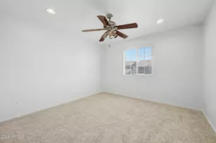 1826 W Fetlock Trail, Phoenix, AZ 85085 - Photo 19