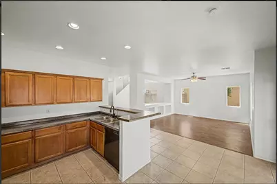 542 E Bartlett Way, Chandler, AZ 85249 - Photo 11
