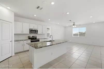 25243 W Bowker Street, Buckeye, AZ 85326 - Photo 7