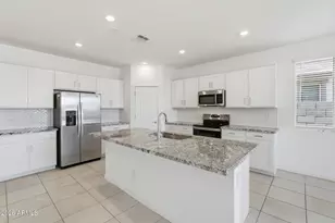 25243 W Bowker St, Buckeye, AZ 85326 - Photo 3