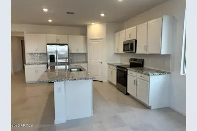 25243 W Bowker Street, Buckeye, AZ 85326 - Photo 5