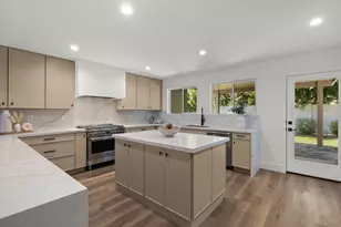6830 N 10th Pl, Phoenix, AZ 85014 - Photo 11