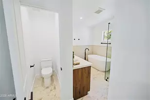 6830 N 10th Pl, Phoenix, AZ 85014 - Photo 19