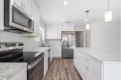 2135 W Monroe Street, Chandler, AZ 85224 - Photo 15