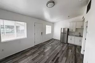 290 N Hamilton St, Chandler, AZ 85225 - Photo 3